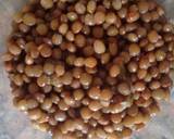 Foto del paso 2 de la receta Hummus de lentejas, aceitunas negras y cilantro con Agua de Mar