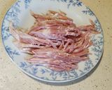 Foto del paso 1 de la receta Tortitas de calabacín con bacon