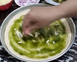 A picture of step 6 of Hot Green Chicken Pizza.