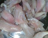 A picture of step 1 of Finger crumbs fish.