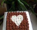 Foto langkah ke 10 dari resep Tiramisu Egg Drops Bday Cake.#cepat,mudah no ribet,tp rasa&harga.