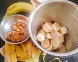 A picture of step 1 of DRY Fruits Banana 🍌 smoothie 🥤.