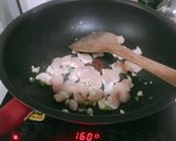 รูปขั้นตอนการทำที่ 2 ของ ก็แค่เคยผัดอกไก่ใส่ยอดคะน้ากับเห็ดนางรม