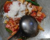A picture of step 1 of South Indian Tomato Rasam with Green Peas Rice.