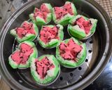 Foto langkah ke 7 dari resep Bolu Kukus Mekar Semangka.