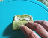 Foto langkah ke 8 dari resep Risol Creamy Matcha.