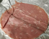 Foto del paso 1 de la receta: Grisines con mortadela de Bolonia
