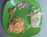 Foto langkah ke 2 dari resep Cumi Jagung Saos Tiram.