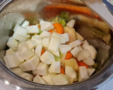 Foto del paso 3 de la receta: Crema de puerros, zanahorias y calabacín