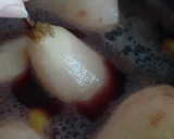 Foto del paso 2 de la receta: Peras al vino tinto