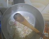 A picture of step 2 of Mushrooms stew.