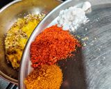 कच्चे आम का लच्छा अचार (Kachhe Aam Ka Lacha Achar recipe in Hindi) रेसिपी चरण 5 फोटो