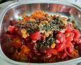 Une image de l'étape 8 de Salade de carottes et tomates aux raisins.