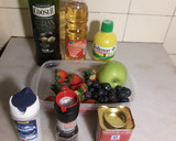 Foto del paso 1 de la receta: Ensalada de manzana, fresas y arándanos a la vinagreta de pimentón