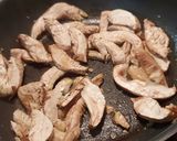 Gombakrémleves pirított gombával recept fázis 3 fotója