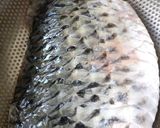 A picture of step 1 of Fish in Garlic Blackbean Sauce.