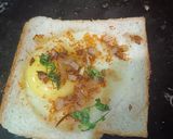 हाफ फ्राई एग (Half Fry Egg recipe in hindi) रेसिपी चरण 4 फोटो