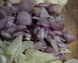 Foto langkah ke 1 dari resep Tumis kangkung saos tiram.