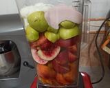 صورة لخطوة 1 من وصفة عصير التفاح والخوخ
