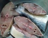Foto langkah ke 1 dari resep Pindang ikan tenggiri.