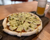 Foto del paso 5 de la receta: Pizza de masa madre con brie y cebollas caramelizadas