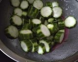 Foto langkah ke 1 dari resep Oyong Tumis Mentega.