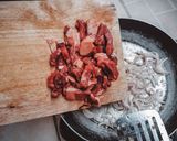 รูปขั้นตอนการทำที่ 3 ของ ข้าวผัดน้ำพริก เนื้อหวาน ไข่เจียว