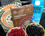 A picture of step 1 of Berry smoothie - vegan.