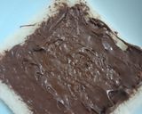 Foto langkah ke 3 dari resep 109. Roti panggang selai Nutella.
