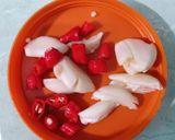 Foto langkah ke 1 dari resep Telur Asin Bawang Pedas.