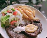 Hình bước làm 5 của món Bò bít tết salad 🥩🍴