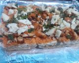 A picture of step 4 of Cheesy chicken tikka slider.