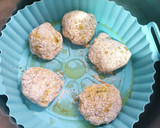 Foto del paso 4 de la receta: Buñuelos de calabacín y zanahoria en freidora de aire