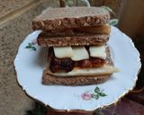 Une image de l'étape 4 de Sandwich merguez frites fromages 🥪.