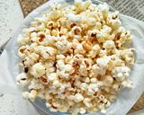 Foto langkah ke 3 dari resep Popcorn dengan Wajan.