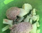 Foto del paso 2 de la receta: Croquetas de atún con papa y cebolla curtida