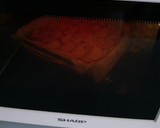Foto del paso 6 de la receta: Tarta de manzana hecha en Horno microondas (receta caliente de 4 ingredientes)