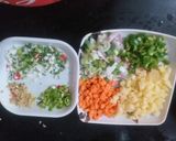 વેજ પુલાવ (Veg Pulav Recipe In Gujarati) રેસીપી સ્ટેપ2ફોટો