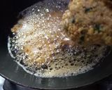 A picture of step 4 of Daal k pakorey.