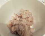 A picture of step 1 of Mun Tahu Ayam / Chinese Chicken Tofu Thick Soup.