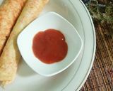 Foto langkah ke 4 dari resep Sosis Telur Gulung Simpel.