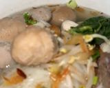 Foto langkah ke 5 dari resep Kuah Baso Sapi Simple.