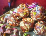 A picture of step 7 of Dates and Dry Fruits Laddu.