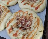 Foto langkah ke 11 dari resep (Sourdough Discard) Roti Pizza Mini.