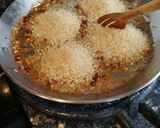 Foto del paso 6 de la receta: Arroz con sepia y langostino estilo a Banda