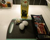 Klasszikus carbonara spagetti recept fázis 1 fotója