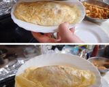 A picture of step 7 of Easy One-Egg Omurice.