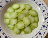 Foto del paso 4 de la receta: Brócoli al vapor sin vaporera by Andrea 🥰 + tronquitos de brócoli al gomasio 🥦 1 planta, 2 recetas