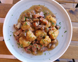 Foto del paso 14 de la receta: Coliflor rebozada en salsa con champiñones y panceta a la pimienta