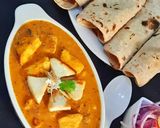 A picture of step 7 of Shahi Paneer.